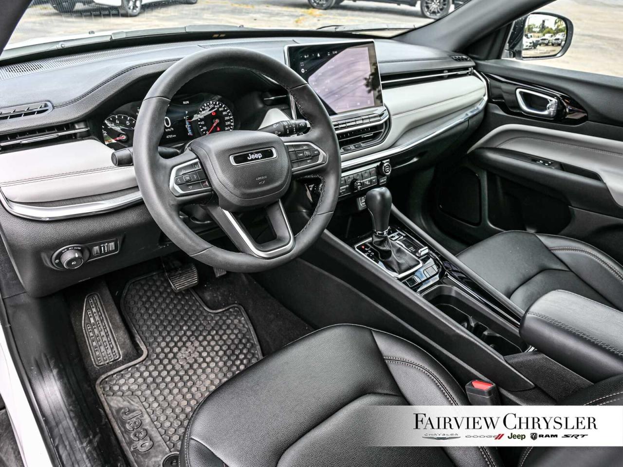 2024 Jeep Compass Limited 4X4   BLIND SPOT   CARPLAY   HEATED SEATS Photo