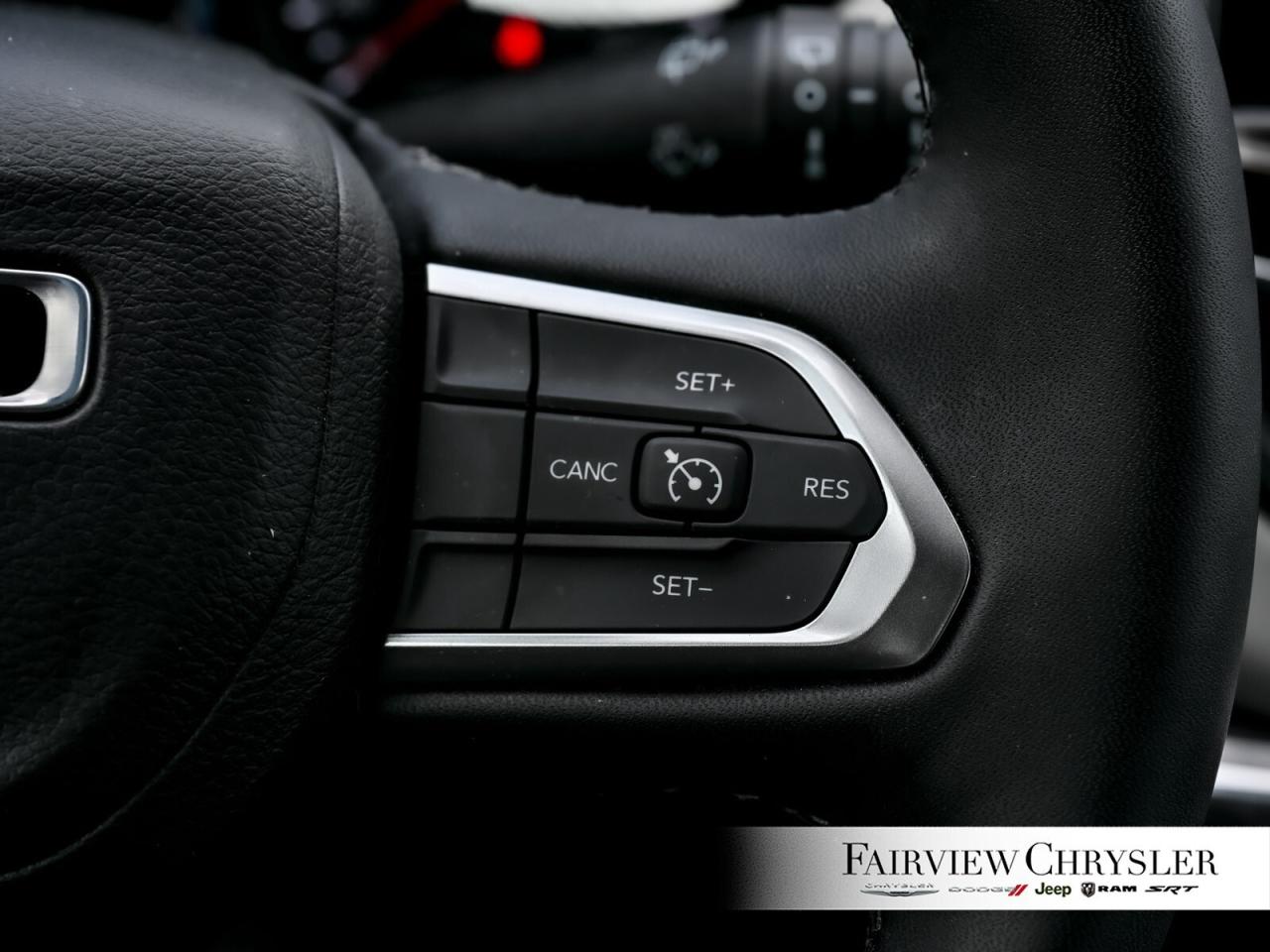 2024 Jeep Compass Limited 4X4   BLIND SPOT   CARPLAY   HEATED SEATS Photo