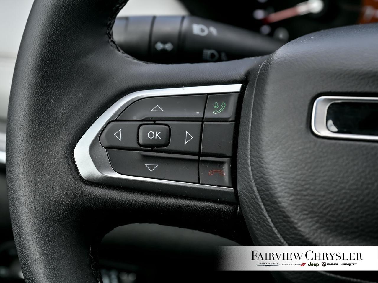 2024 Jeep Compass Limited 4X4   BLIND SPOT   CARPLAY   HEATED SEATS Photo