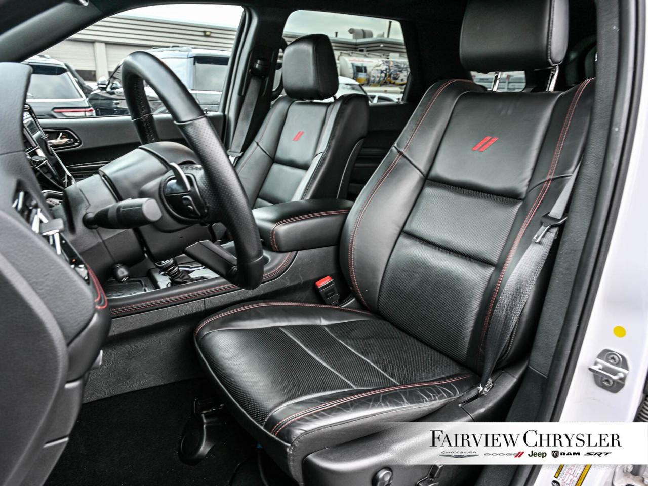 2025 Dodge Durango R/T SUNROOF   NAV   LEAHTER   BLIND SPOT   TOW PKG Photo