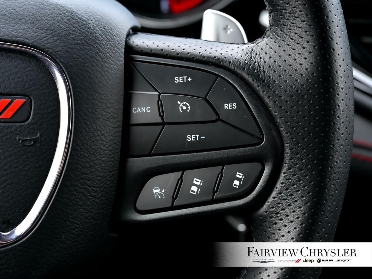 2025 Dodge Durango R/T SUNROOF   NAV   LEAHTER   BLIND SPOT   TOW PKG Photo