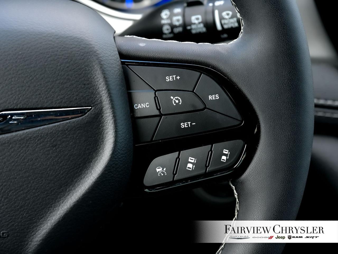 2024 Chrysler Pacifica Limited   S APPEARANCE   BLIND SPOT   PANO ROOF Photo