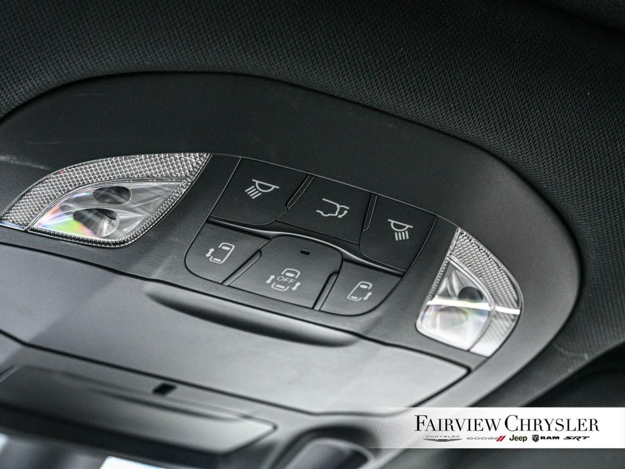 2024 Chrysler Pacifica Limited   S APPEARANCE   BLIND SPOT   PANO ROOF Photo