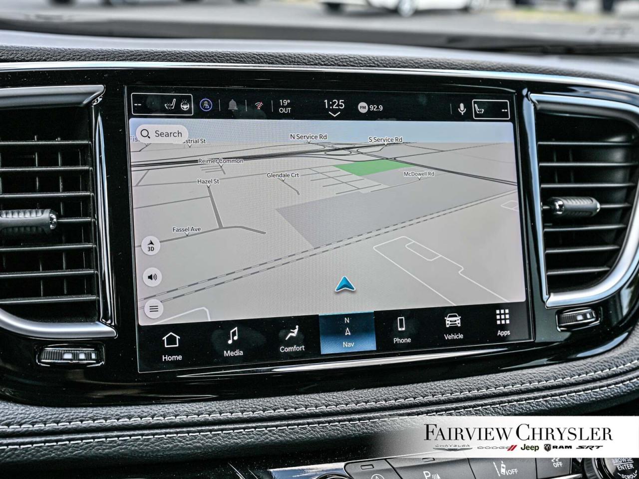 2024 Chrysler Pacifica Limited   S APPEARANCE   BLIND SPOT   PANO ROOF Photo