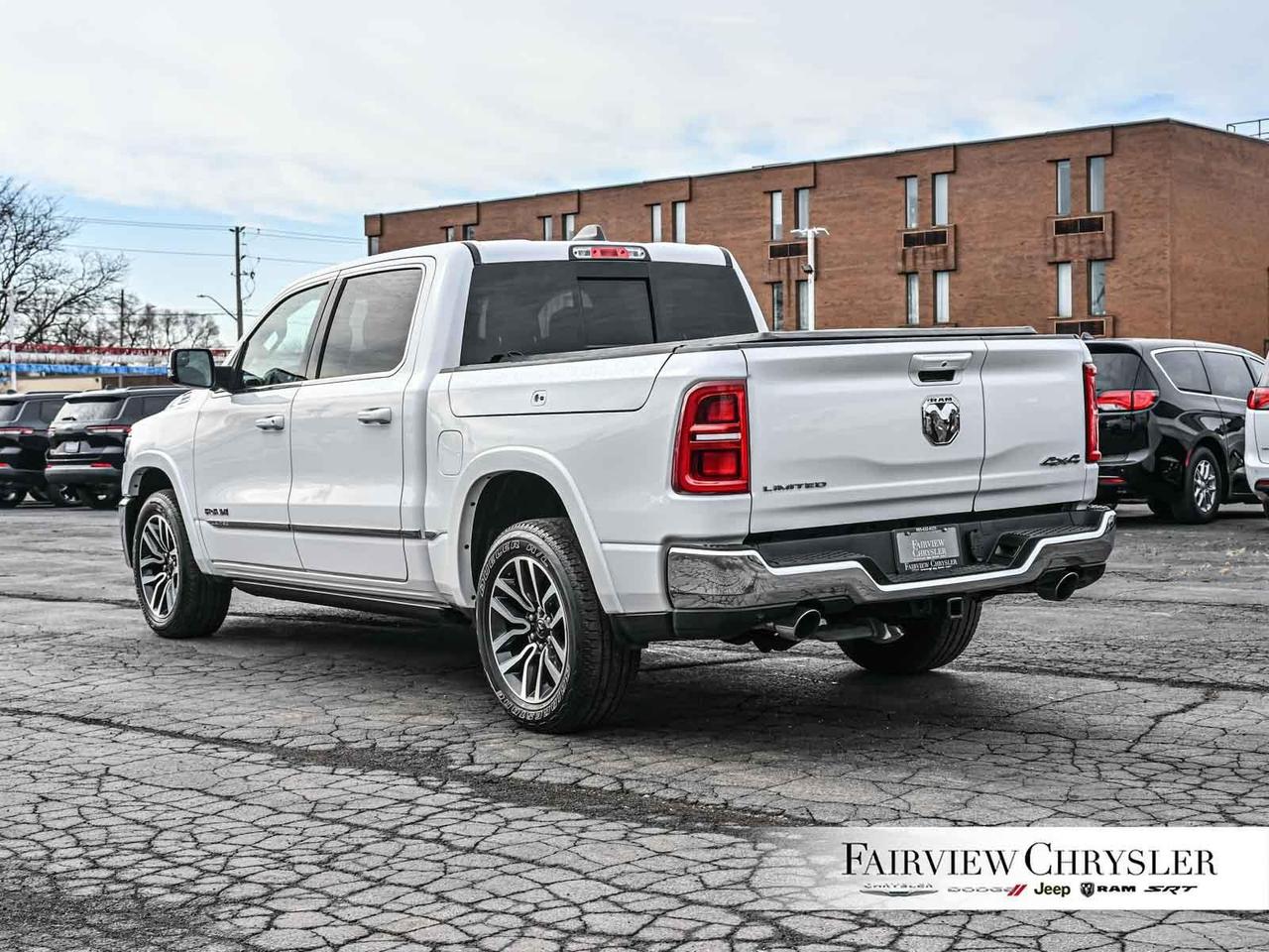 2025 RAM 1500 Limited MULTI-FUNCTION TAILGATE   TOW PACKAGE   MA Photo3