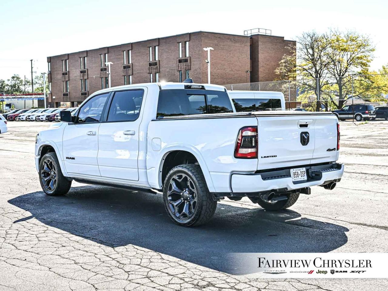 2021 RAM 1500 Limited DUAL PANO ROOF   MULTI FUCTION TAILGATE Photo4