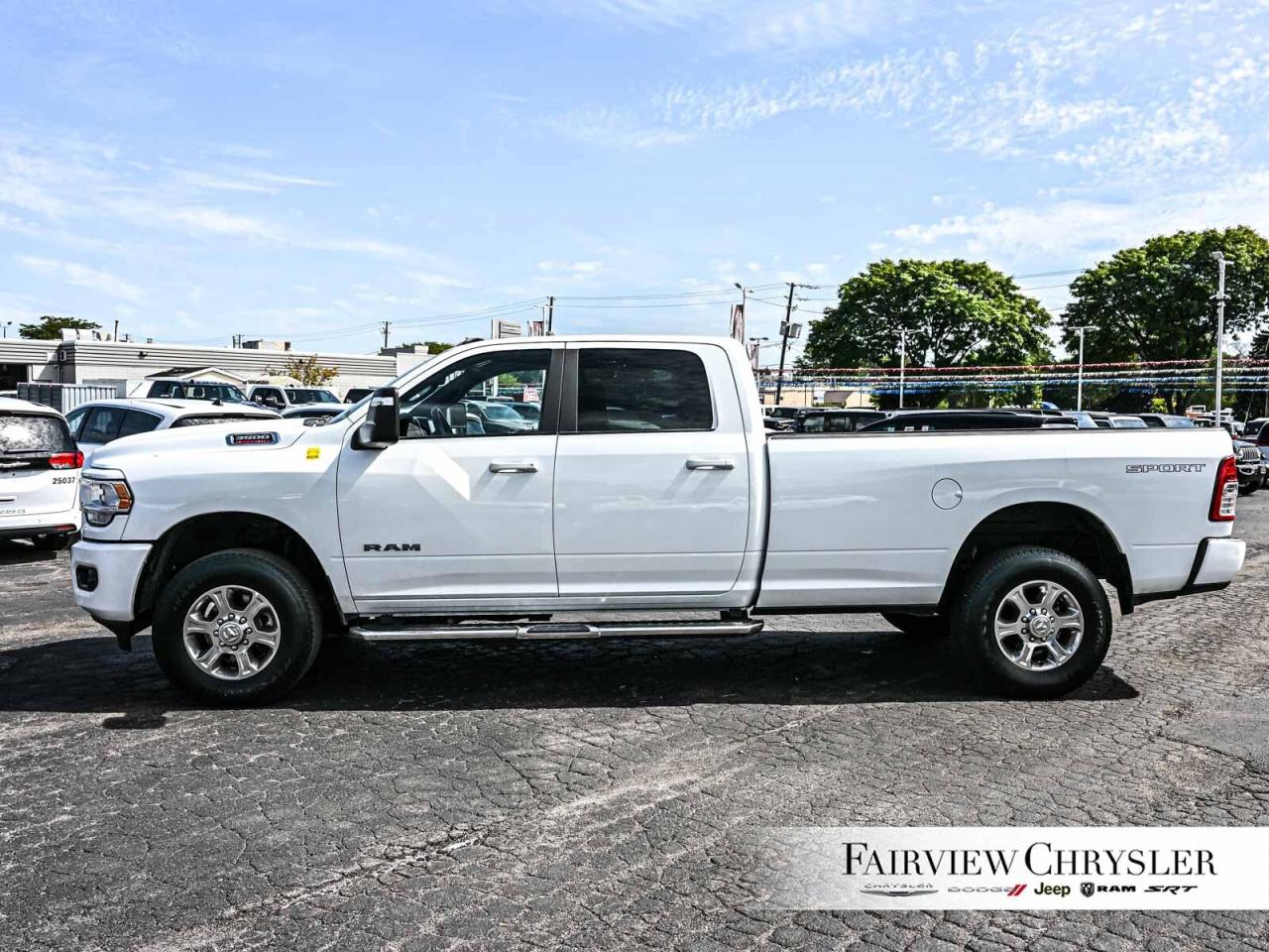 2023 RAM 3500 Big Horn HEMI   8FT BOX   NAV   CARPLAY   SPRAY IN Photo