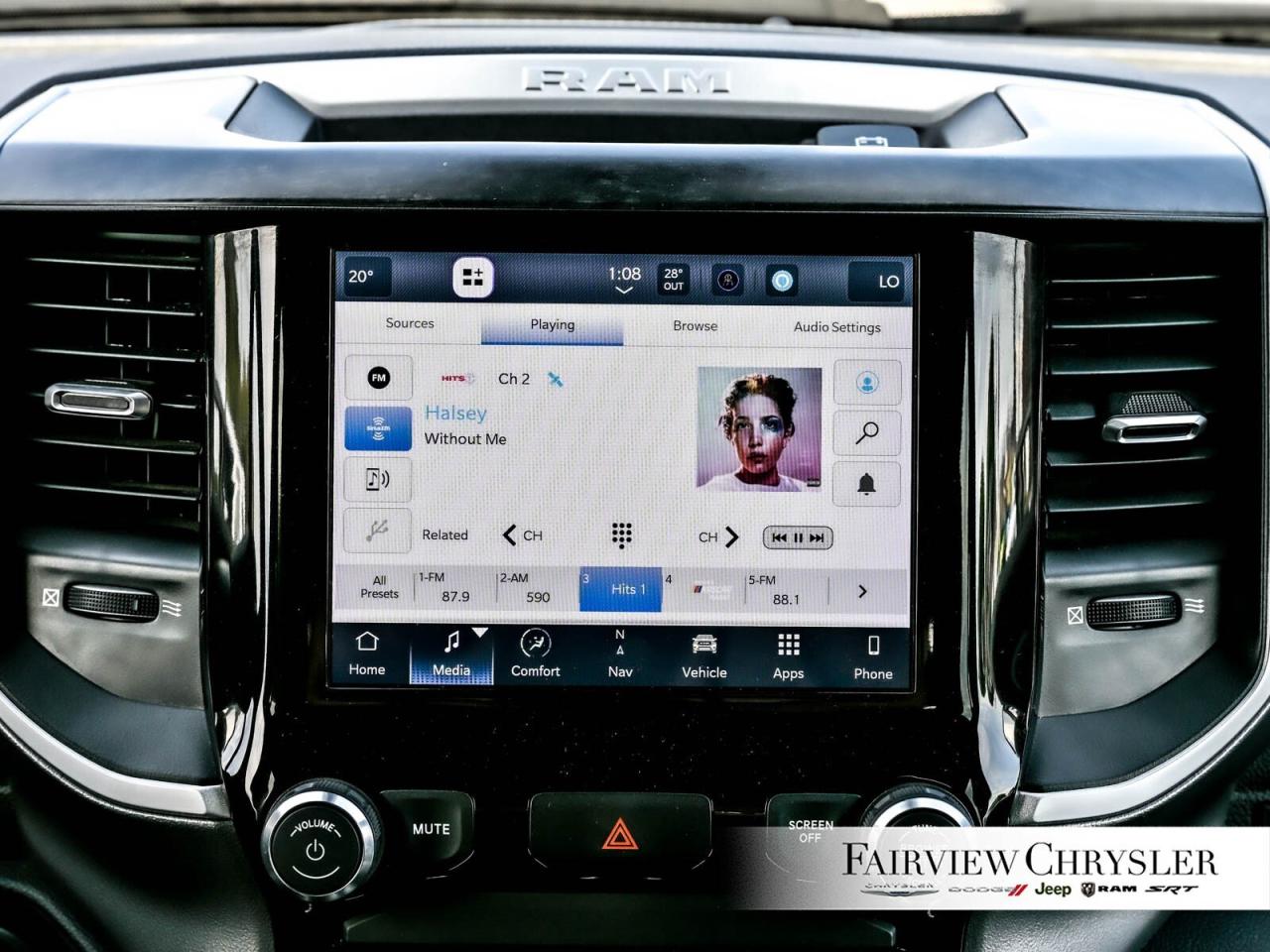 2023 RAM 3500 Big Horn HEMI   8FT BOX   NAV   CARPLAY   SPRAY IN Photo