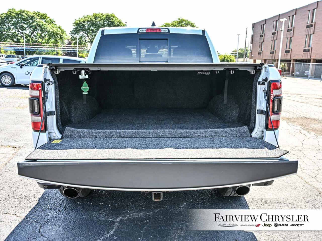 2022 RAM 1500 Sport REMOTE START   AIR RIDE   12' SCREEN   BACK Photo