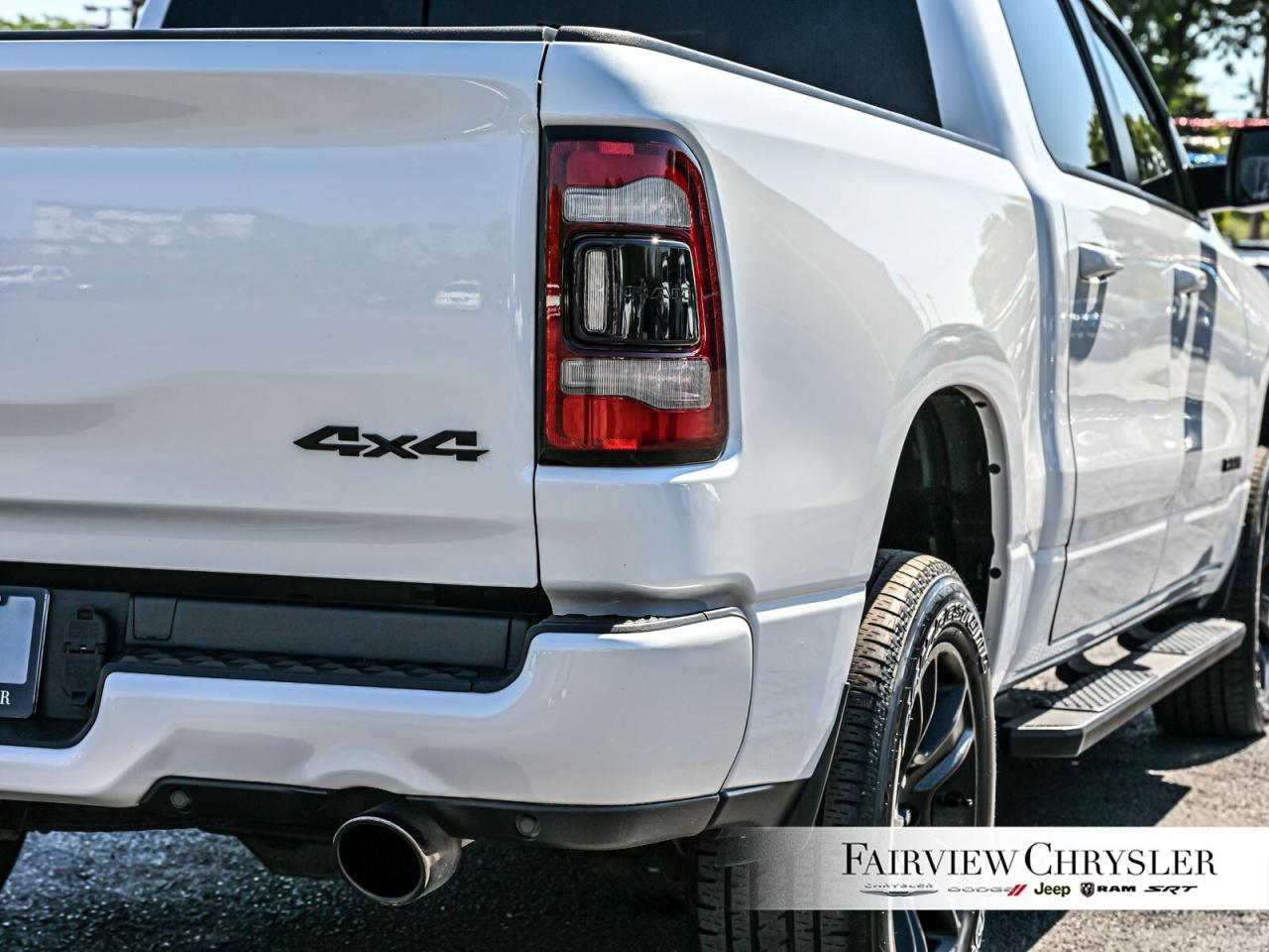 2022 RAM 1500 Sport REMOTE START   AIR RIDE   12' SCREEN   BACK Photo