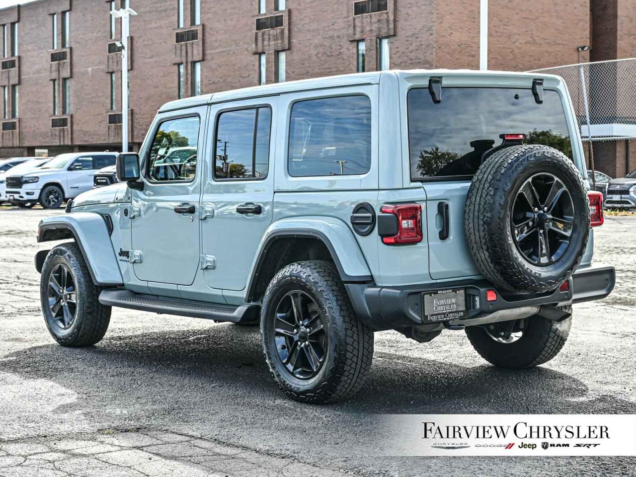 2023 Jeep Wrangler Sahara LEATHER   BLIND SPOT   CARPLAY   LED LIGHTI Photo3