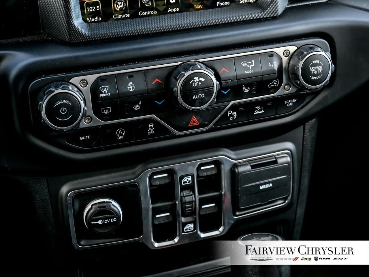 2023 Jeep Wrangler Sahara LEATHER   BLIND SPOT   CARPLAY   LED LIGHTI Photo