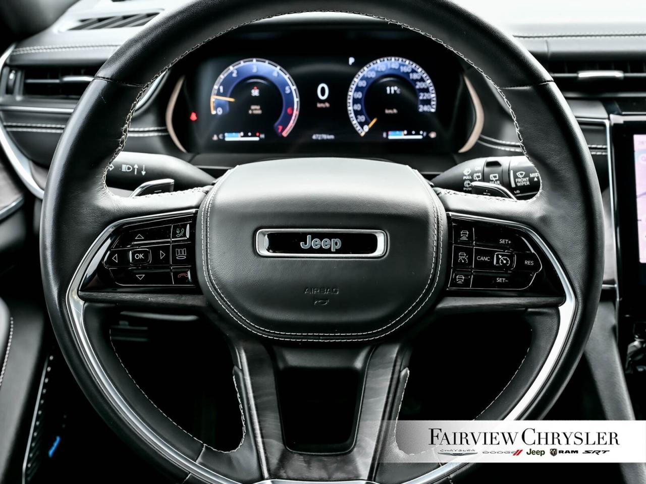 2022 Jeep Grand Cherokee L Overland 5.7 HEMI   NAV   LEATHER   PANO ROOF   MC Photo