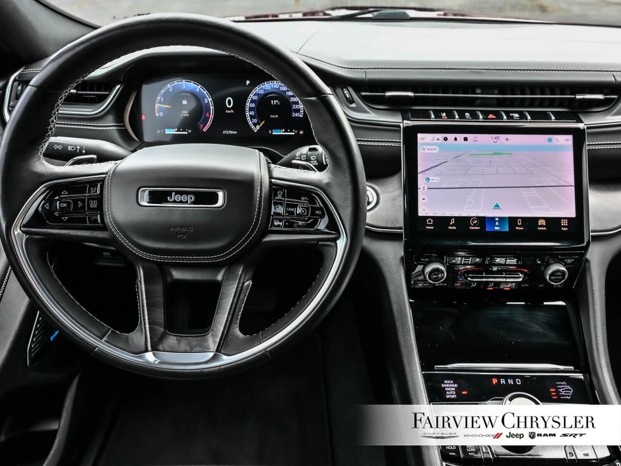 2022 Jeep Grand Cherokee L Overland 5.7 HEMI   NAV   LEATHER   PANO ROOF   MC Photo