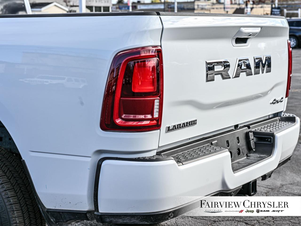 2025 RAM 2500 Laramie 5TH WHEEL   6.7 DIESEL   6 PASS   CARPLAY Photo