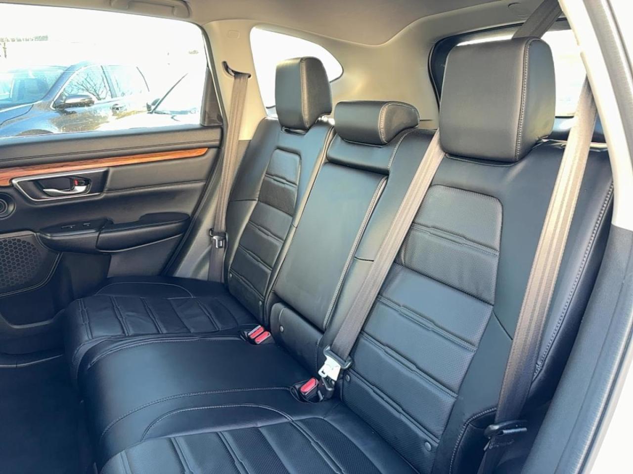 2018 Honda CR-V Touring AWD MoonRoof Leather Navi Photo