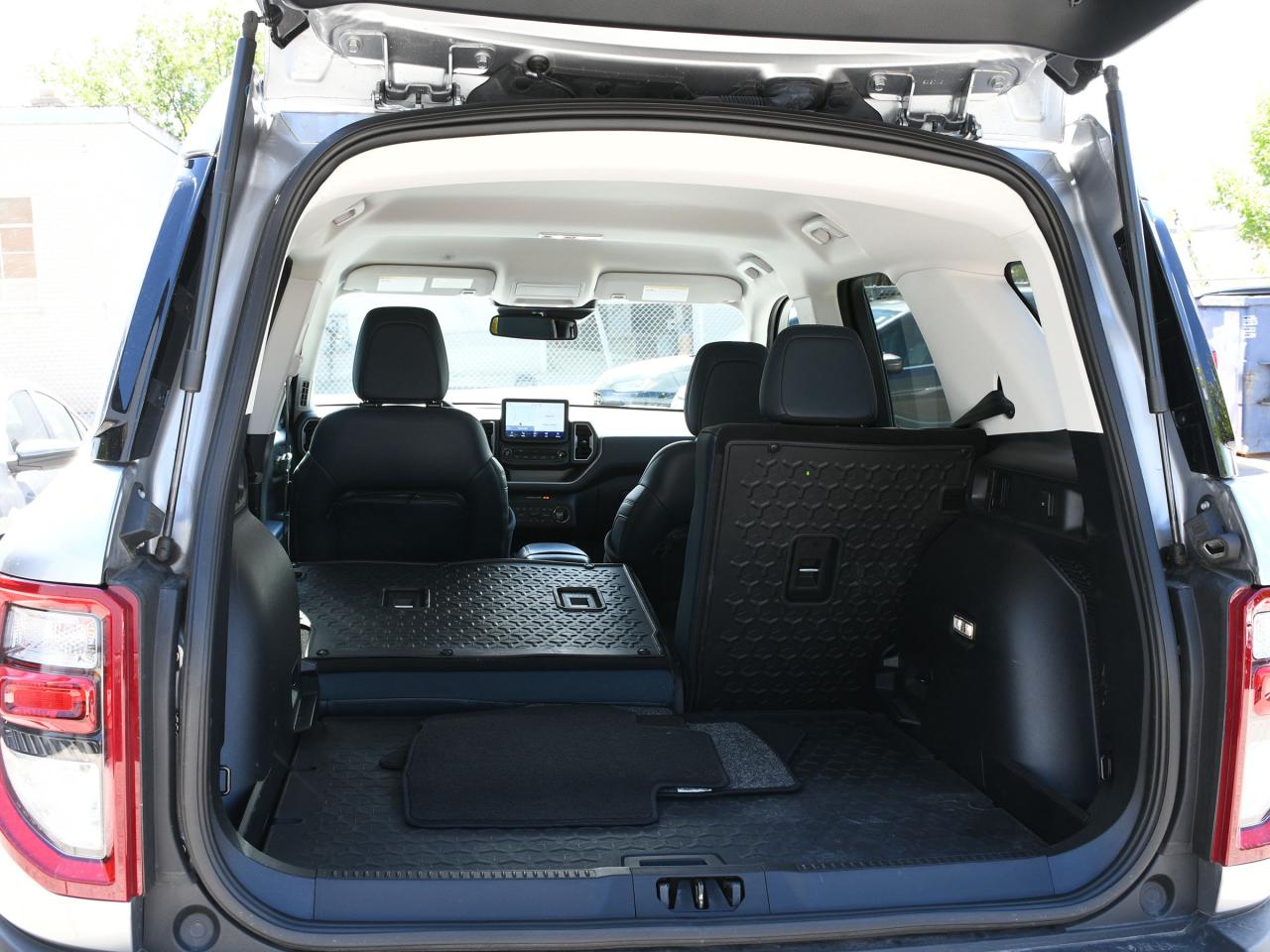 2023 Ford Bronco Sport Outer Banks 4WD Photo