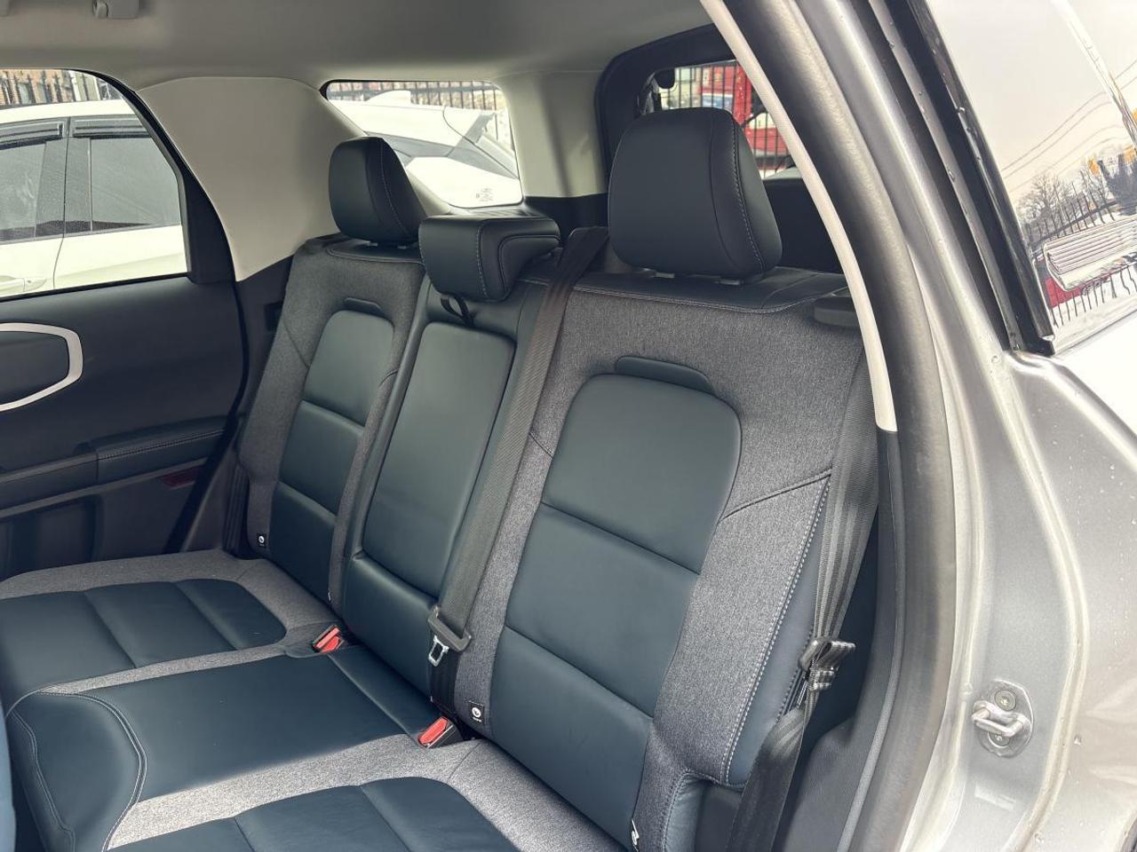 2023 Ford Bronco Sport Outer Banks 4WD Photo