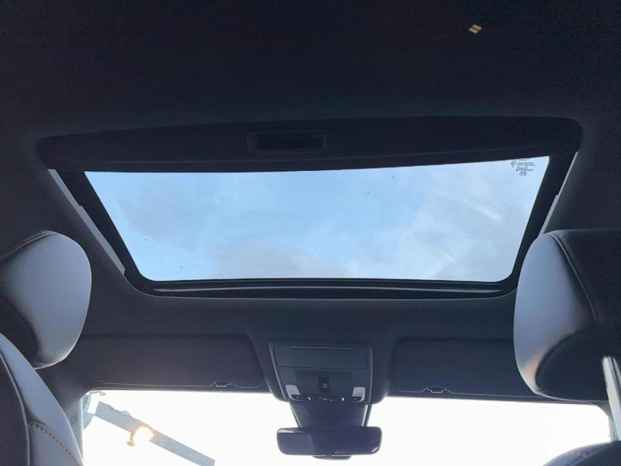 2023 Honda CR-V Hybrid Touring Honda Certified 7YR/160K Warranty Photo