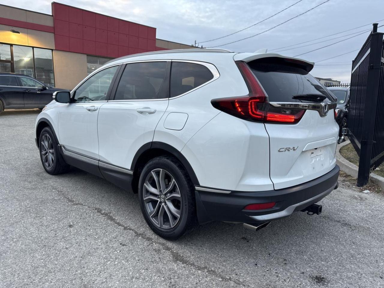 2020 Honda CR-V Touring AWD Leather MoonRoof Navi Photo3