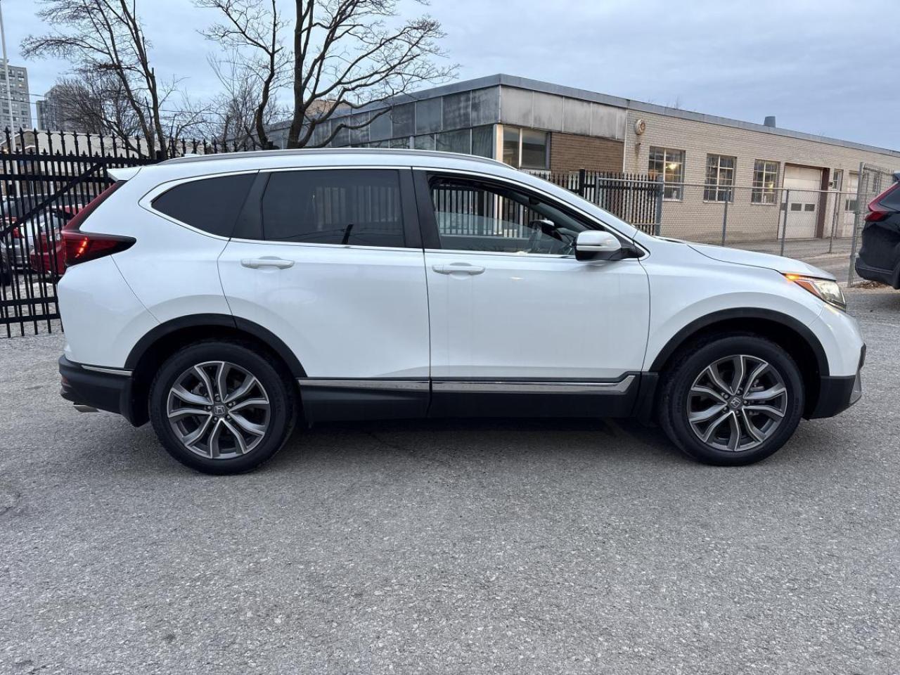 2020 Honda CR-V Touring AWD Leather MoonRoof Navi Photo