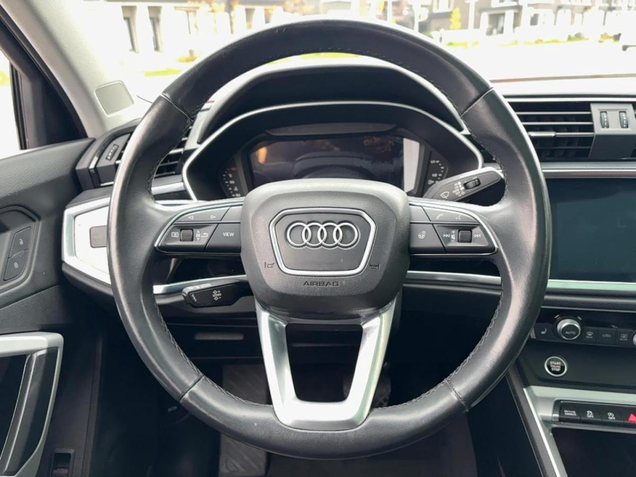 2022 Audi Q3 Komfort AWD Leather Moonroof Bluetooth Photo