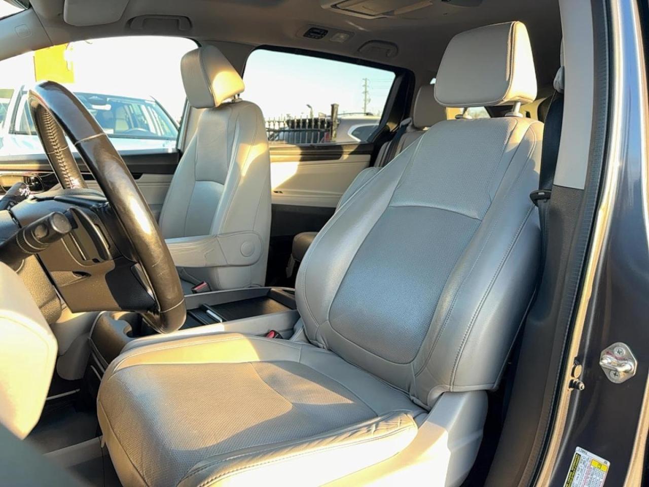 2018 Honda Odyssey Touring Photo