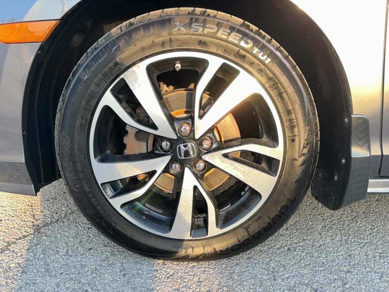 2018 Honda Odyssey Touring Photo