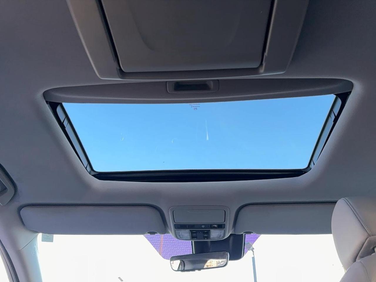 2018 Honda Odyssey Touring Photo