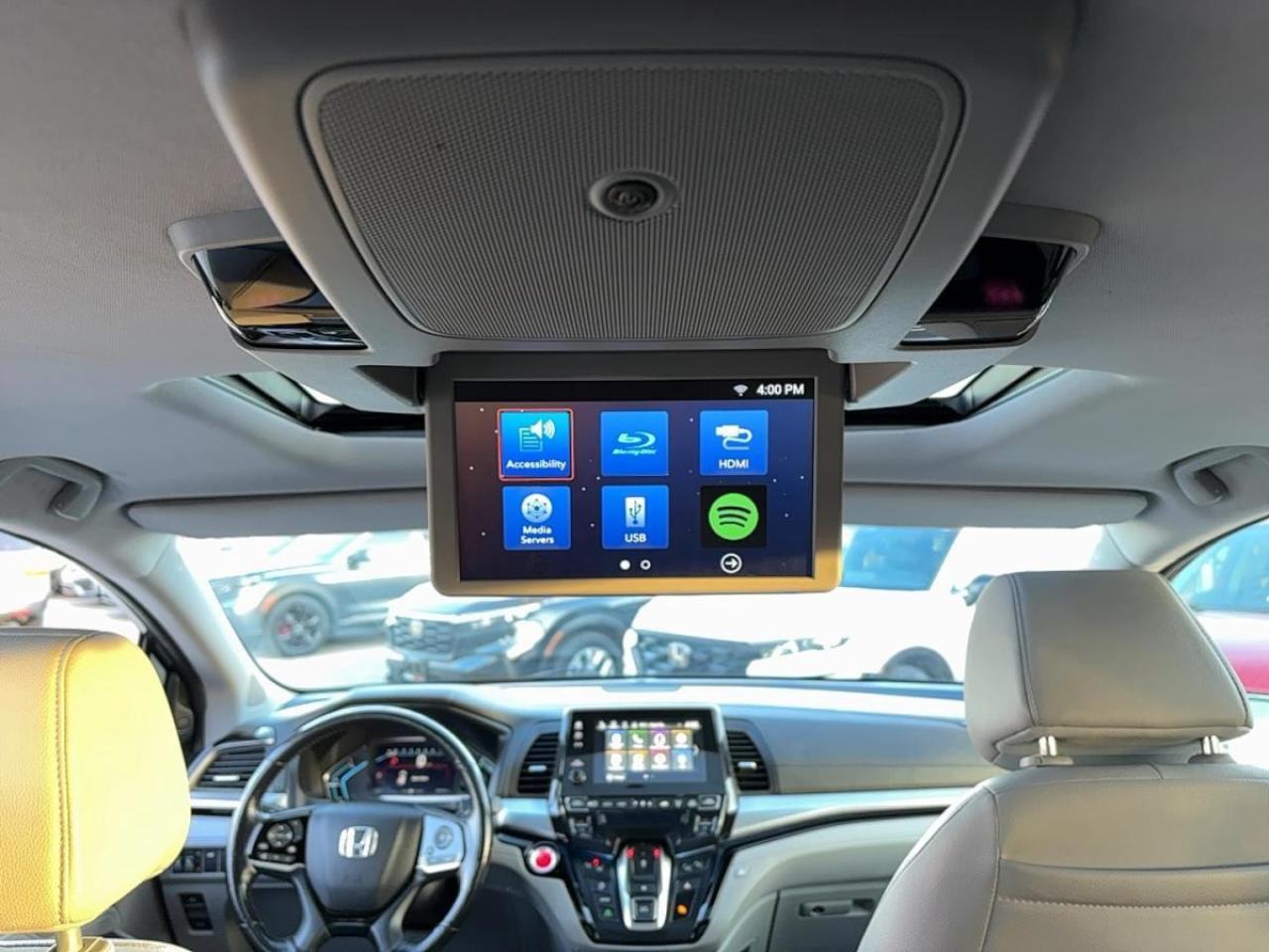 2018 Honda Odyssey Touring Photo