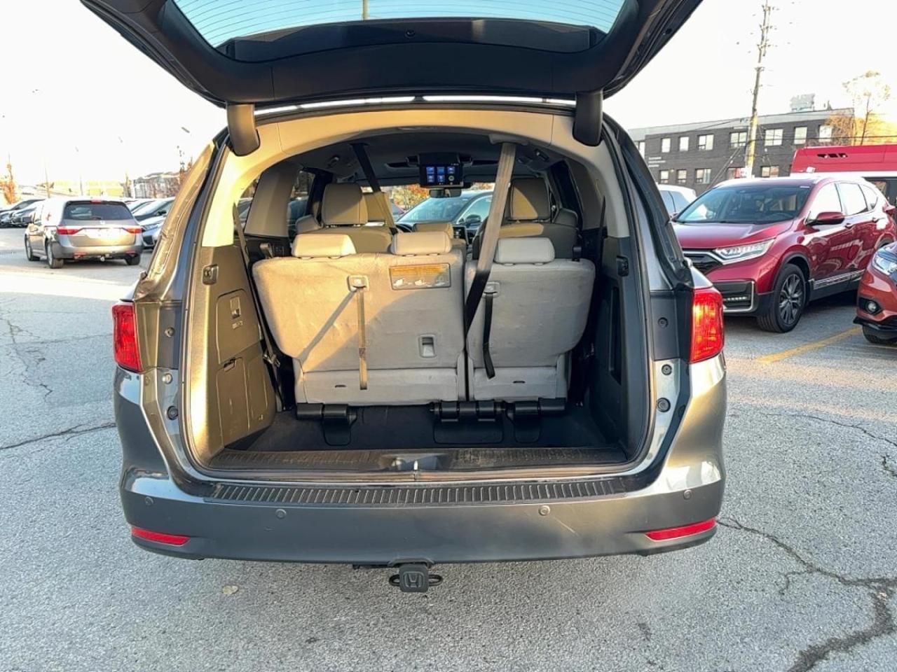 2018 Honda Odyssey Touring Photo