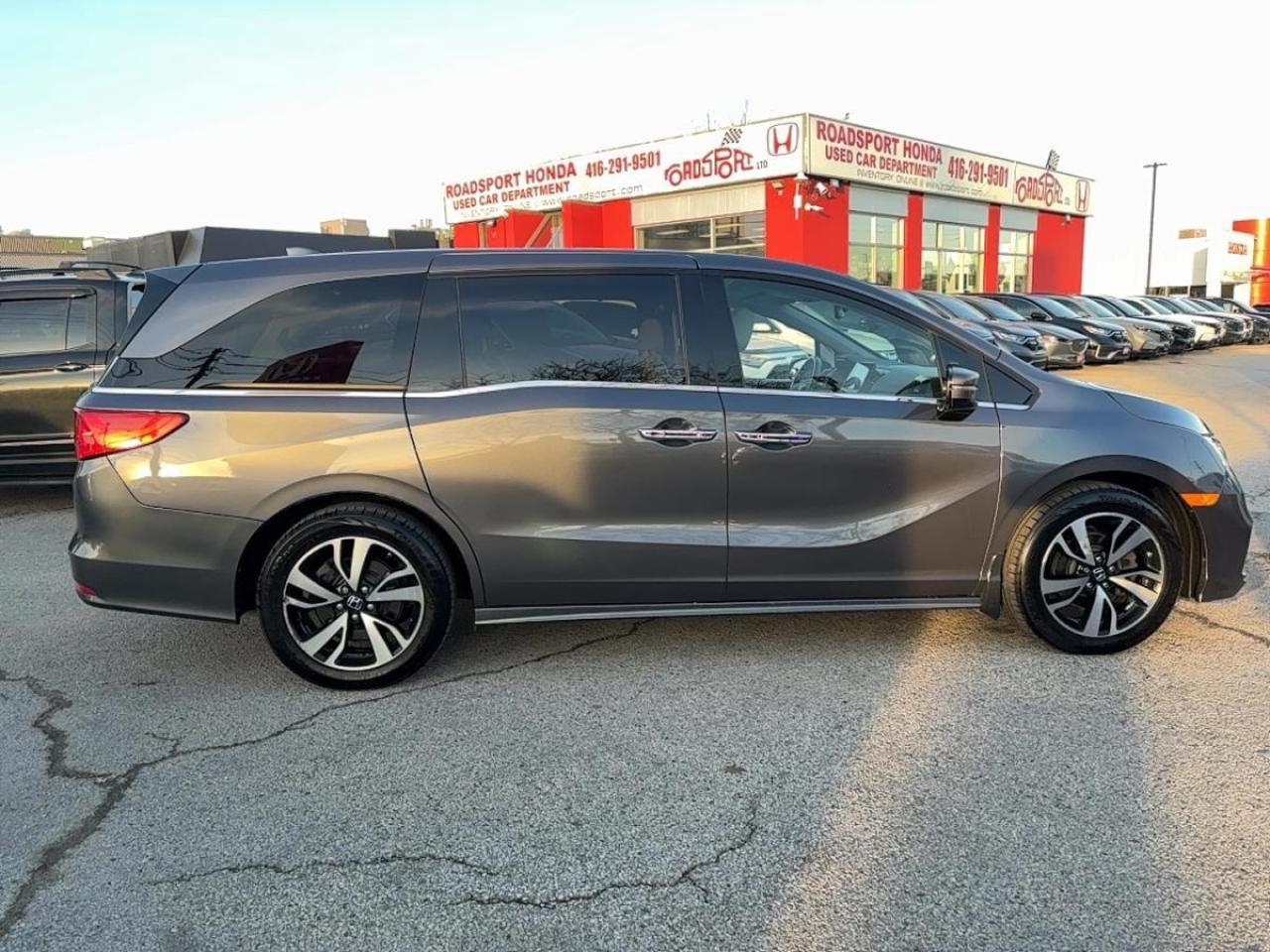 2018 Honda Odyssey Touring Photo