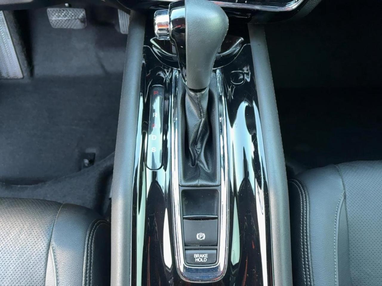 2019 Honda HR-V Touring Photo