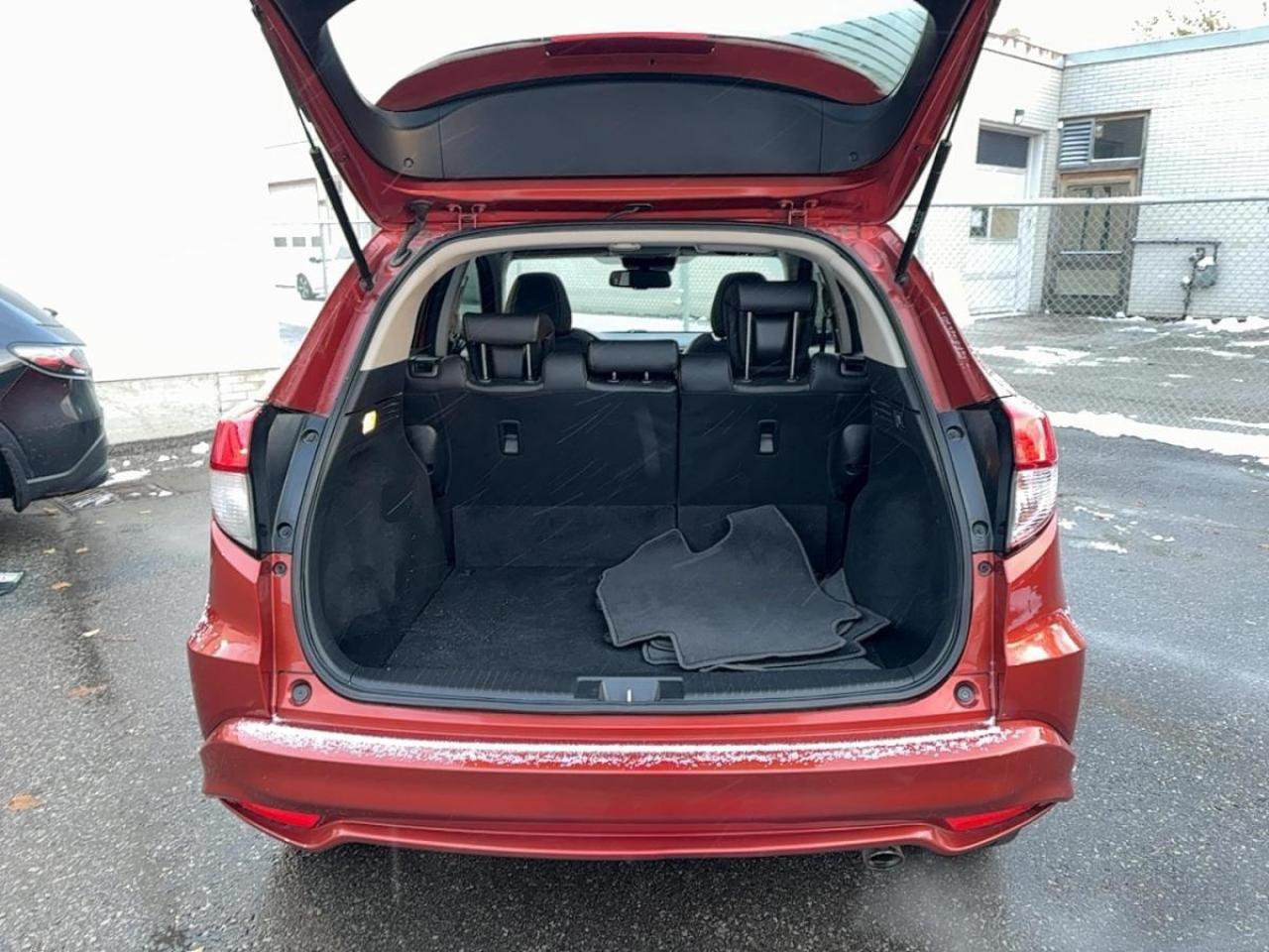 2019 Honda HR-V Touring Photo