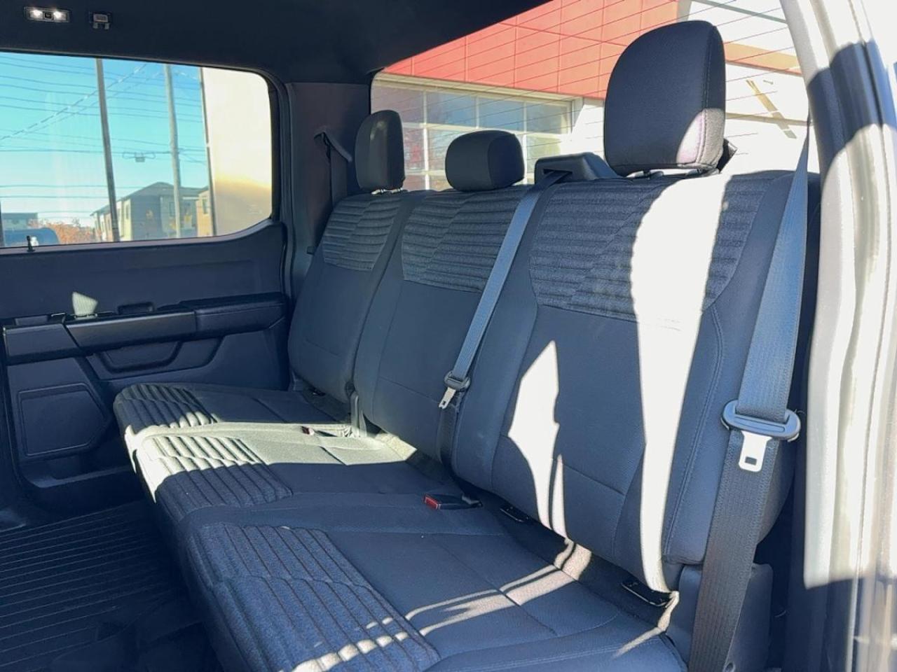 2022 Ford F-150 XL with Navigation Photo