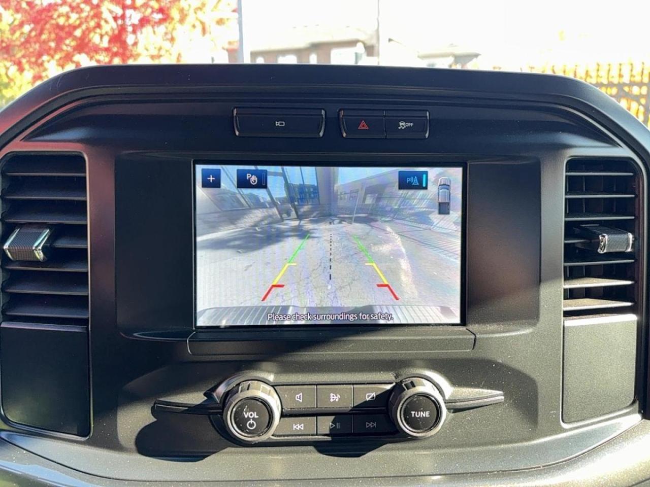 2022 Ford F-150 XL with Navigation Photo