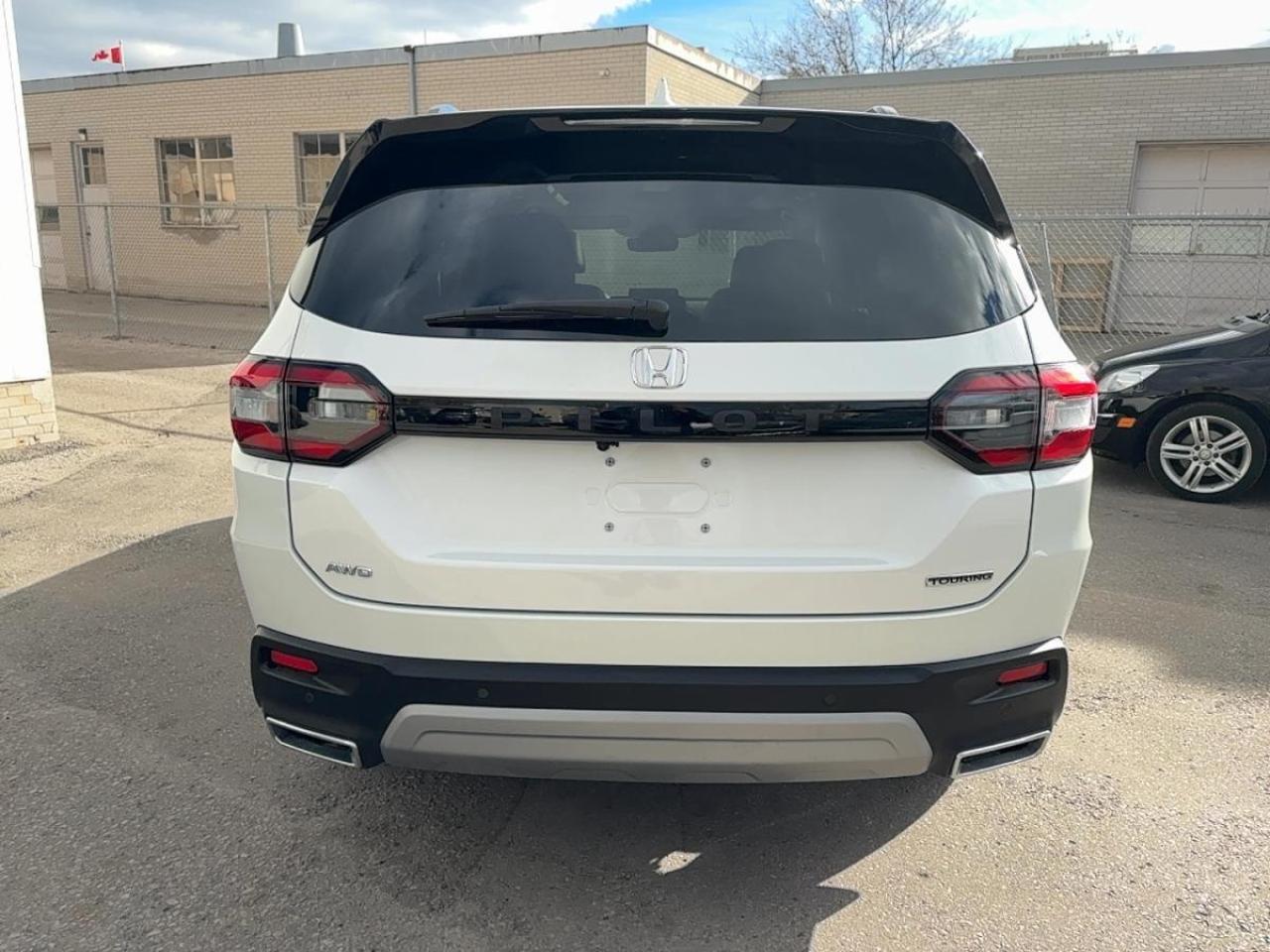 2025 Honda Pilot Touring Honda Certified 7YR/160K Warranty Photo