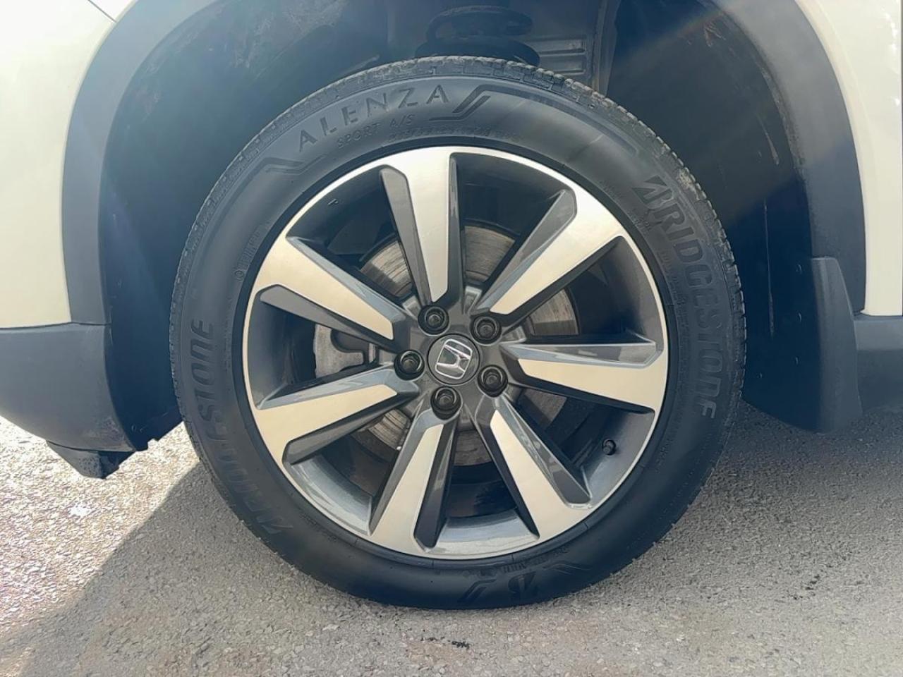 2025 Honda Pilot Touring Honda Certified 7YR/160K Warranty Photo