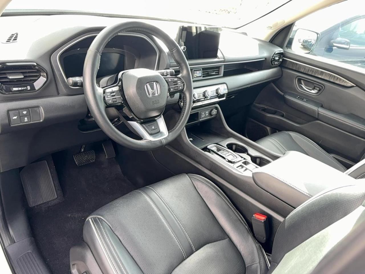 2025 Honda Pilot Touring Honda Certified 7YR/160K Warranty Photo