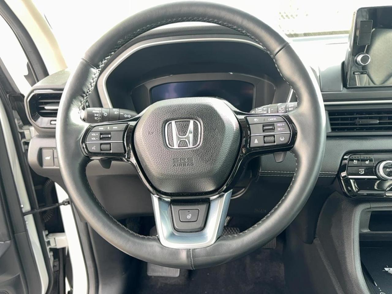 2025 Honda Pilot Touring Honda Certified 7YR/160K Warranty Photo