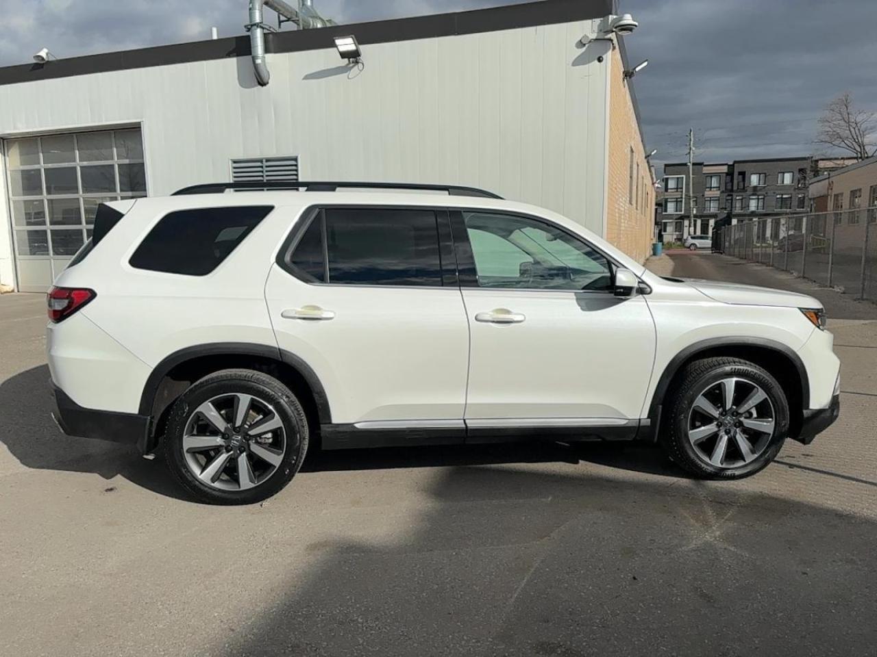 2025 Honda Pilot Touring Honda Certified 7YR/160K Warranty Photo