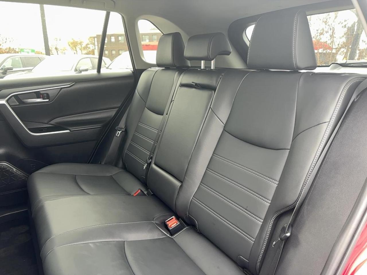 2025 Toyota RAV4 Hybrid XLE AWD Brand New Condition! Photo