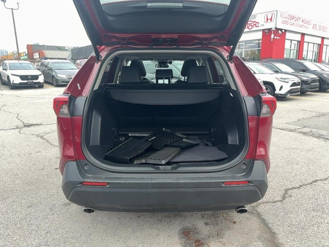 2025 Toyota RAV4 Hybrid XLE AWD Brand New Condition! Photo