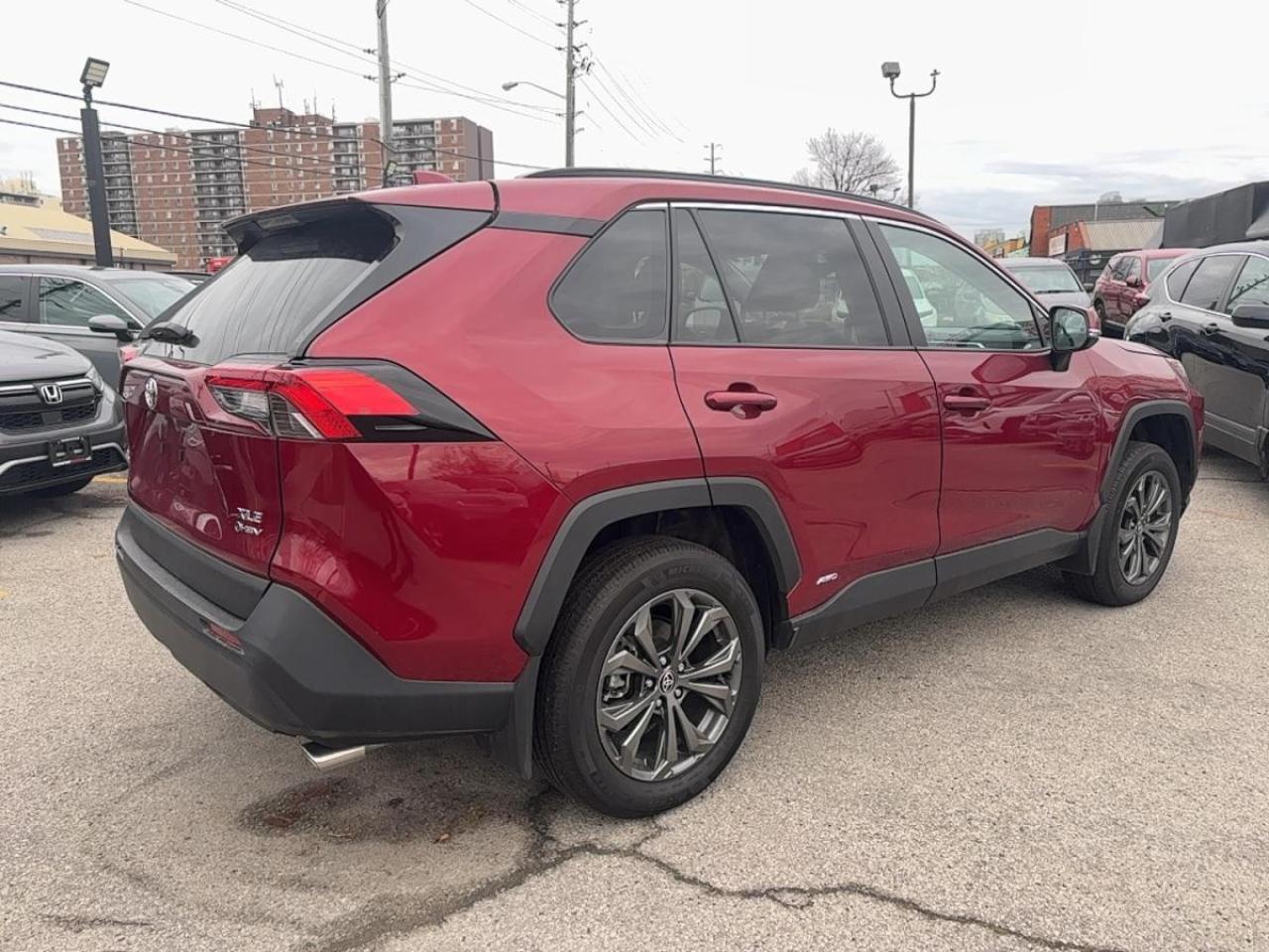 2025 Toyota RAV4 Hybrid XLE AWD Brand New Condition! Photo