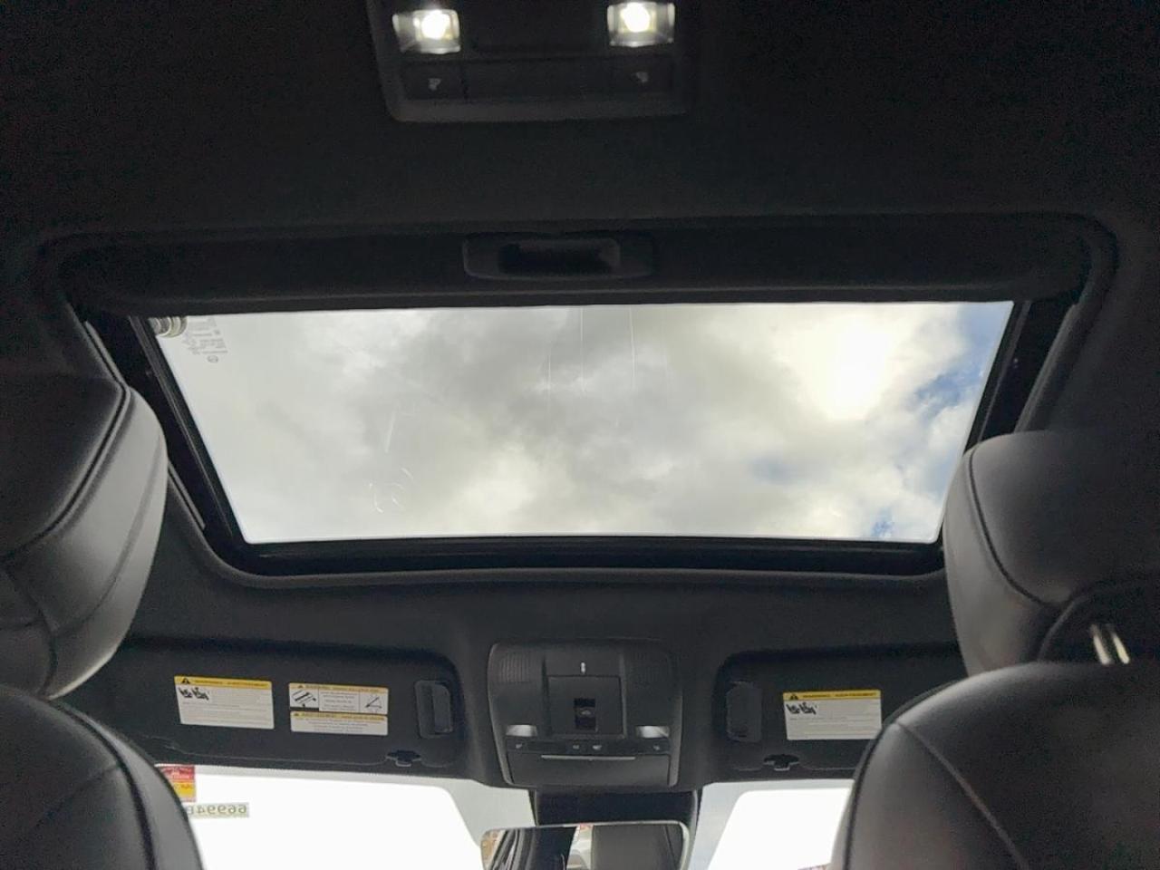 2022 Mazda CX-5 Signature Extra Set Of Winter Tires Included Photo