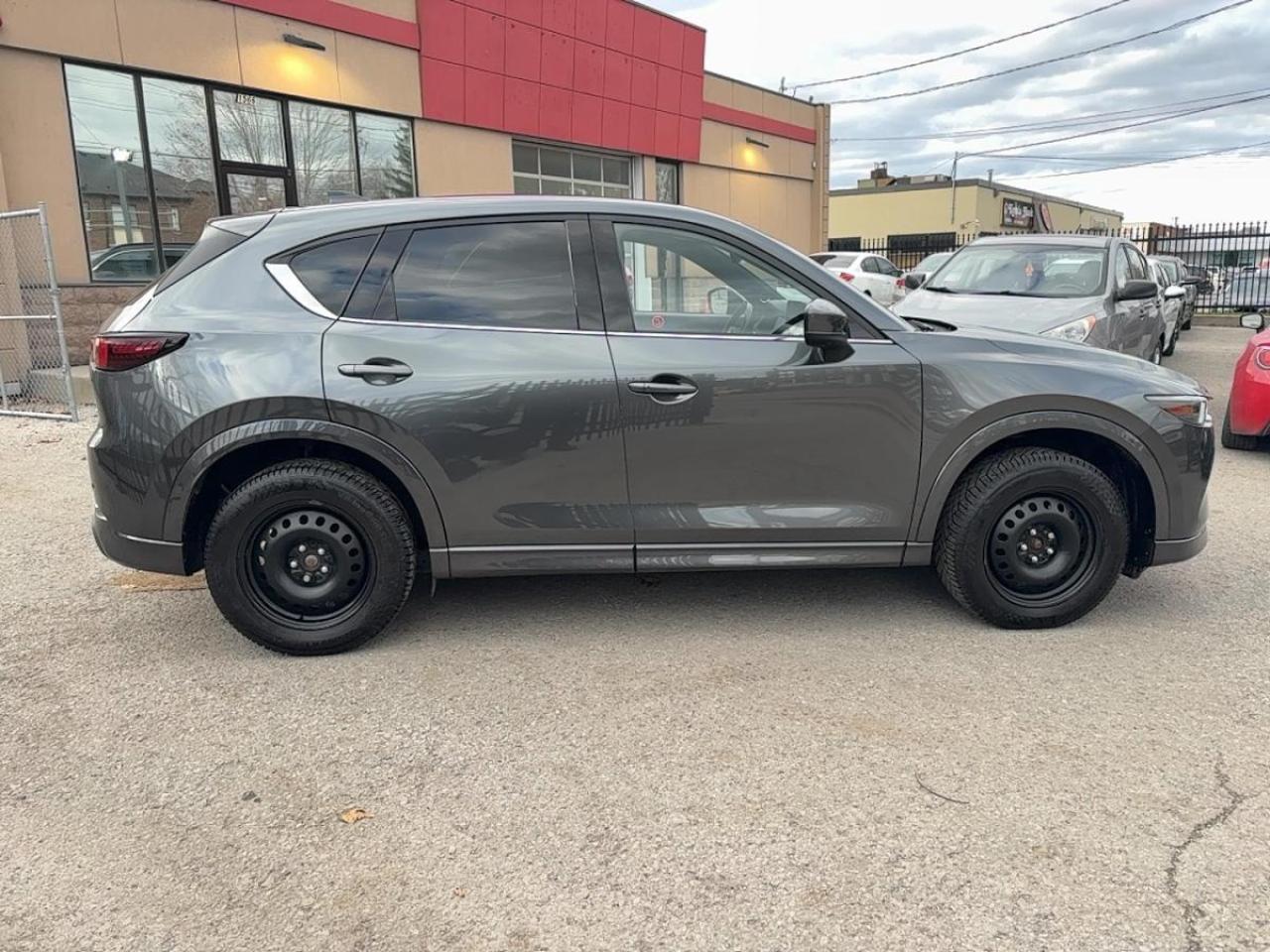 2022 Mazda CX-5 Signature Winter tires   Summer Tires Included Photo