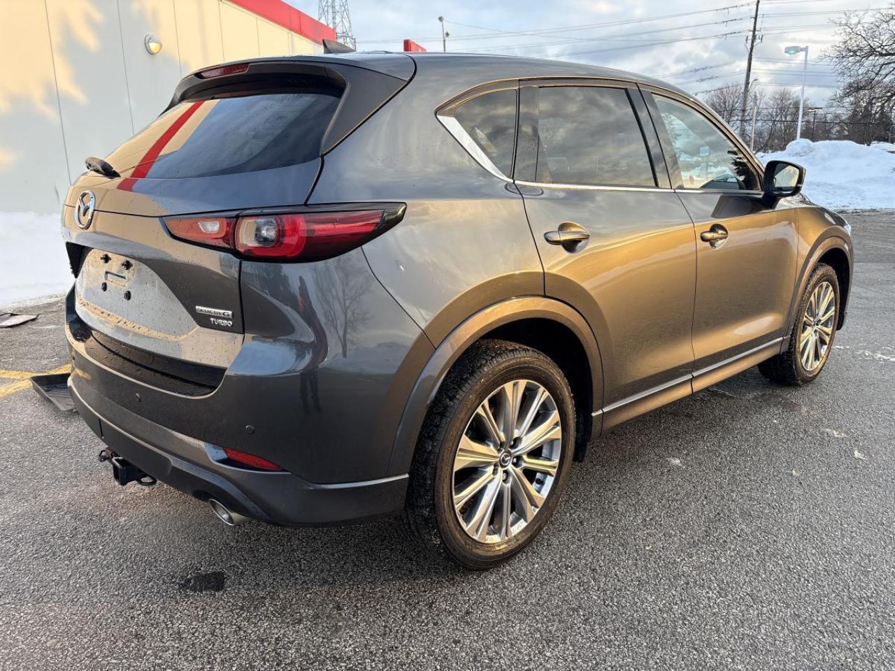 2022 Mazda CX-5 Signature Extra Set Of Winter Tires Included Photo