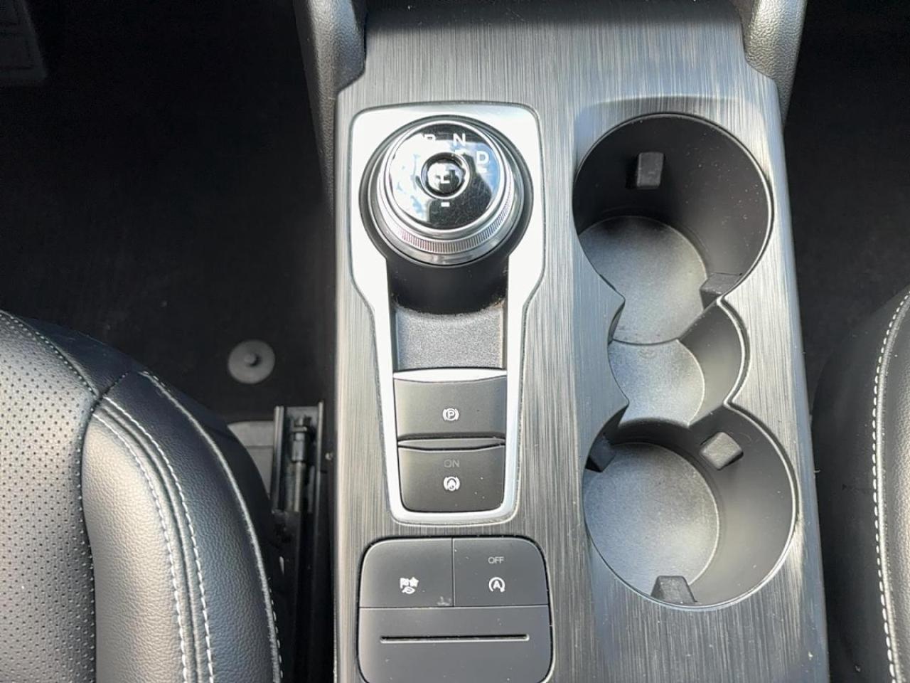 2021 Ford Escape SEL AWD CarPlay Navigation Leather Photo