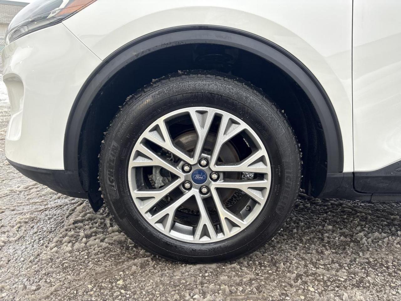 2021 Ford Escape SEL AWD CarPlay Navigation Leather Photo