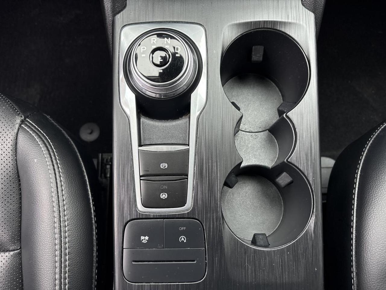 2021 Ford Escape SEL AWD CarPlay Navigation Leather Photo